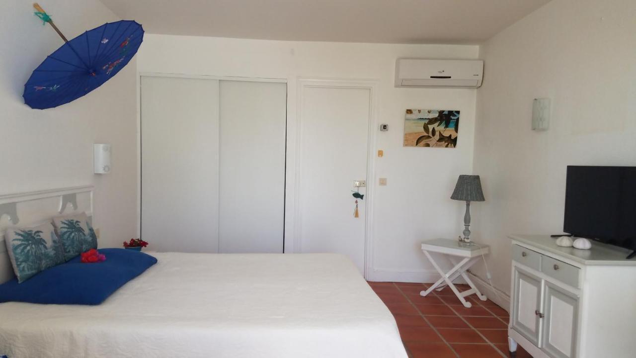 Appartement Rez-De-Chaussee De Villa A 1 Minute De La Plage Сен Франсоа Екстериор снимка