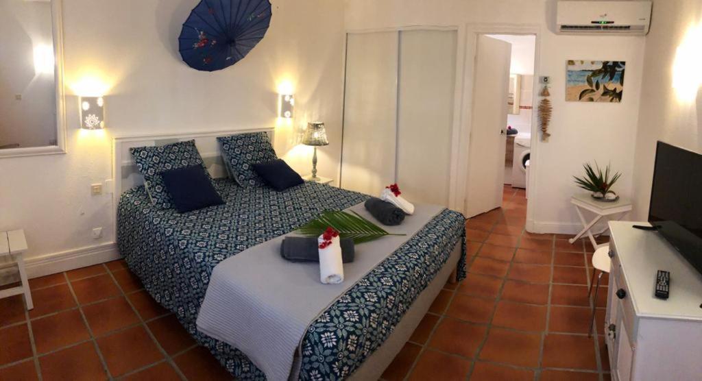 Appartement Rez-De-Chaussee De Villa A 1 Minute De La Plage Сен Франсоа Екстериор снимка